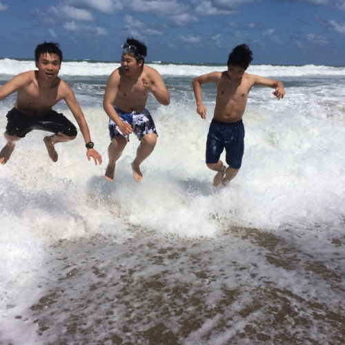 贏在起跑線？中國(guó)孩子赴美留學(xué)是否越早越好？