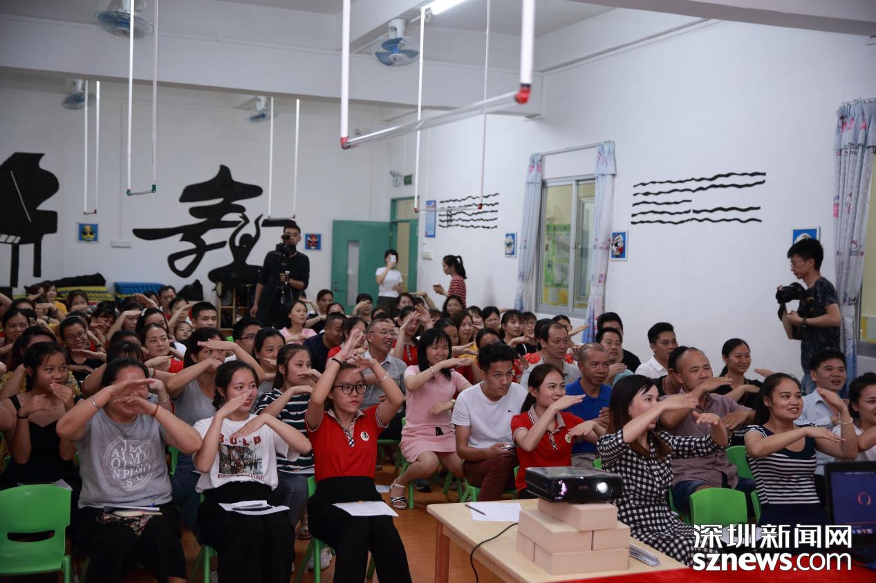 育兒講堂 : 彩田幼兒園 分享 學習“數(shù)學”和“語文”？